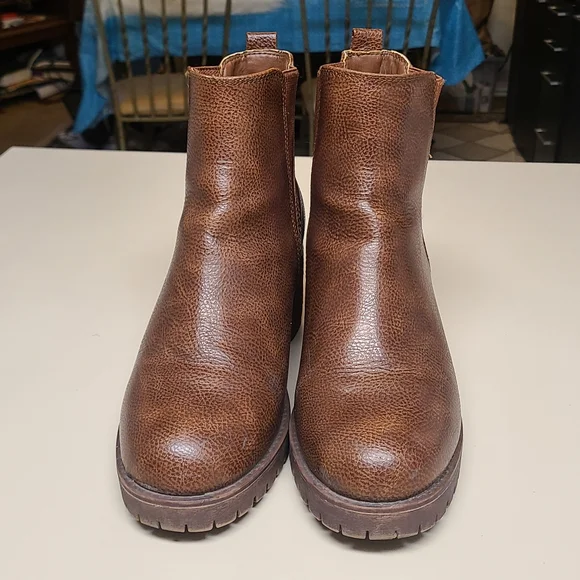 MIA Jody Chelsea leather slip on ankle boots size 10 - Picture 3 of 12